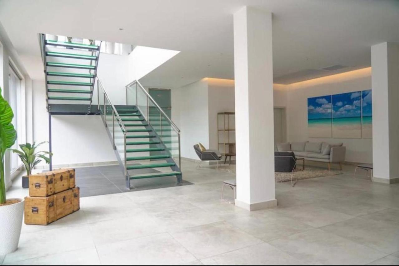 Stylish Luxury Condo, Central Location, Ocean View, Pool, Gym Ораньестад Экстерьер фото